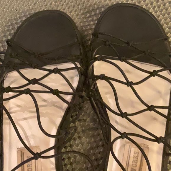 Black sandals with stretchy rope design. Size8M brand new and never worn! - Picture 2 of 3